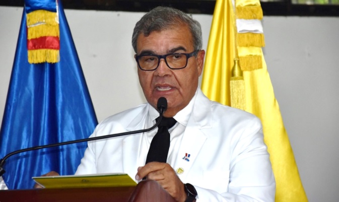 presidente-del-cmd-afirma-gobierno-se-quedo-atras-en-campana-de-vacunacion-contra-covid