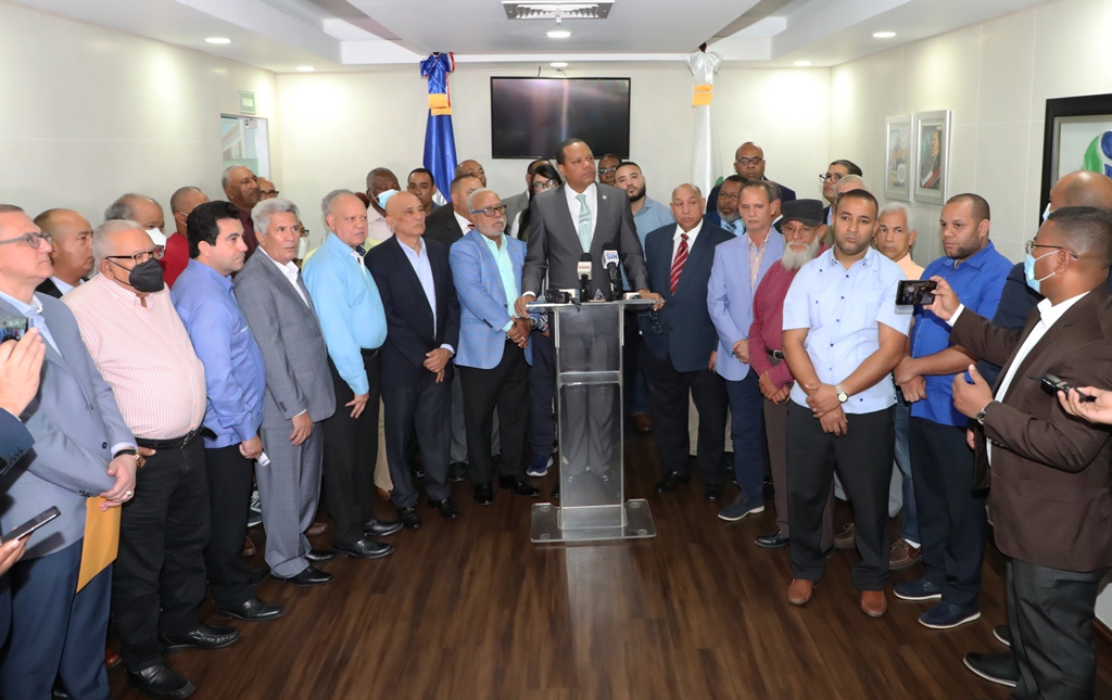 comerciantes-se-comprometen-con-pro-consumidor-estandarizar-margen-de-beneficio-de-los-productos-canasta-basica