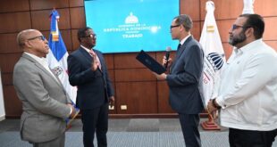 Agustín Burgos juramentado director ejecutivo del IDOPPRIL