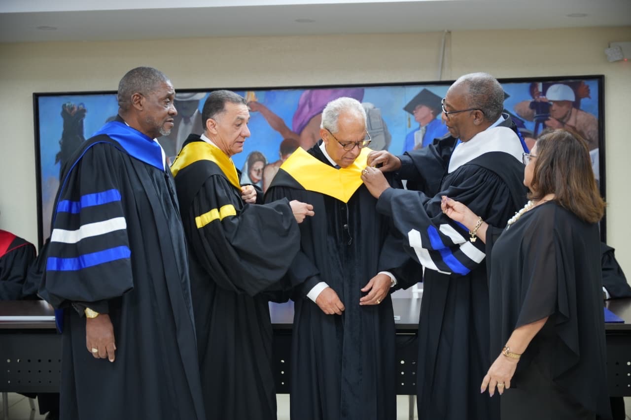 UASD otorga título de “Profesor Honorario” al doctor Rafael Sánchez ...