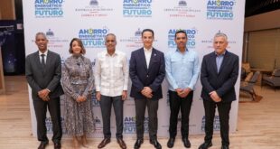 Con un llamado a acelerar la transición energética, Energía y Minas celebra foro sobre ahorro de energía