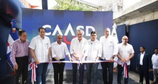 Presidente Abinader y director de la CAASD entregan saneada cañada Los Peralejos