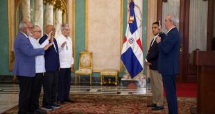 Presidente Abinader juramenta comisión de veeduría para supervisar obras deportivas financiadas con recursos recuperados de la corrupción