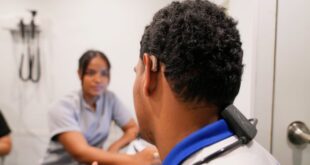 INABIE cambia la vida de estudiantes con deficiencias auditivas