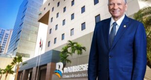 Doctor Leonardo Aguilera llega a su primer año en Banreservas trabajando con eficiencia, transparencia y enfocado en el desarrollo nacional