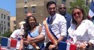 La dominicanidad toma Grand Concourse durante la 37.ª Gran Parada Dominicana del Bronx
