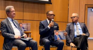 Presentan en Nueva York el libro El Presidente, de Marcelino Ozuna